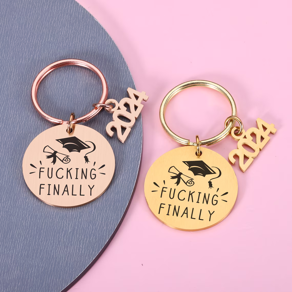 👩‍✈️🎁Funny Graduation Keychain Gift
