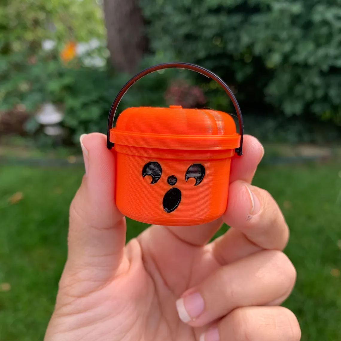 🎃Mini Halloween Nostalgia Bucket