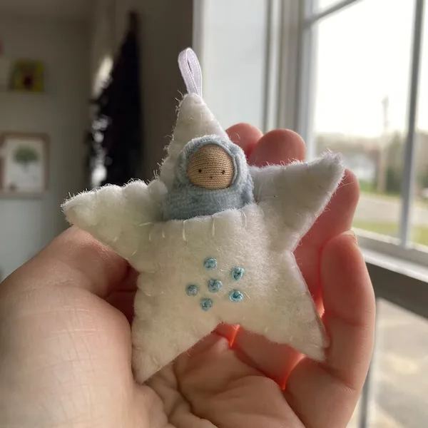 Star Pocket Doll Ornament