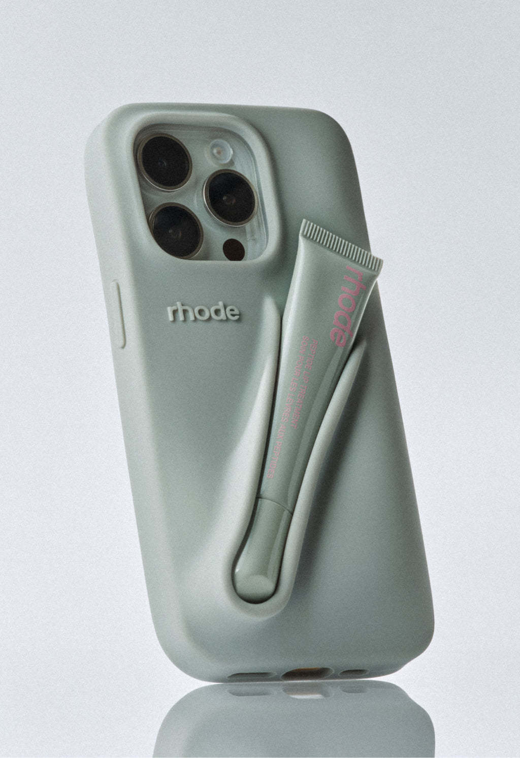 etui na usta Twoje niezbędne rzeczy w jednym miejscu Silikonowe etui bąbelkowe na telefon, które utrzymuje usta w dłoni. Nasz projekt jest jedwabisty, miękki w dotyku i ma pulchny tył, co ułatwia trzymanie. Kompatybilne z wybranymi modelami iPhone'a i Two