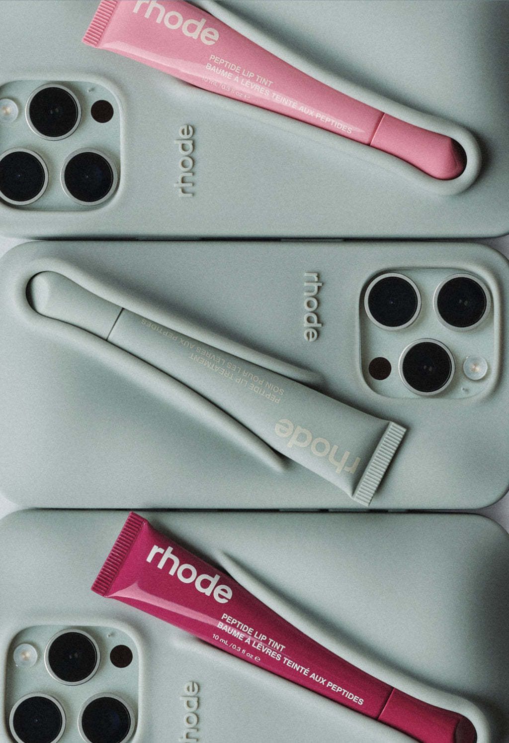 etui na usta Twoje niezbędne rzeczy w jednym miejscu Silikonowe etui bąbelkowe na telefon, które utrzymuje usta w dłoni. Nasz projekt jest jedwabisty, miękki w dotyku i ma pulchny tył, co ułatwia trzymanie. Kompatybilne z wybranymi modelami iPhone'a i Two