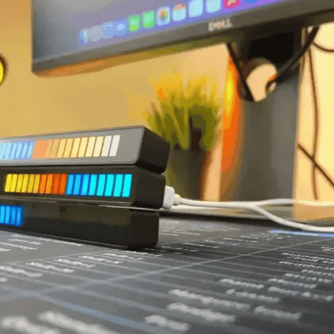Bezprzewodowy pasek świetlny RGB aktywowany dźwiękiem