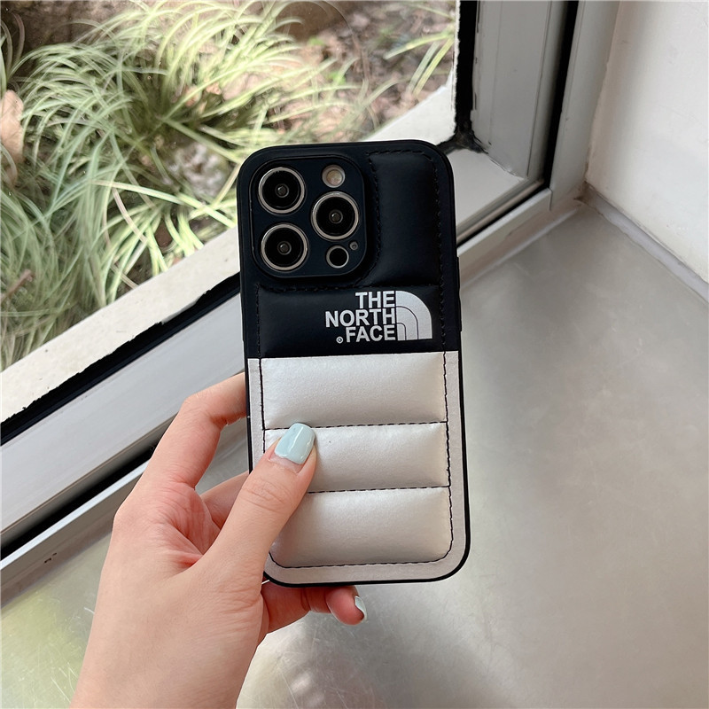 Puchowe etui na iPhone'a North Face