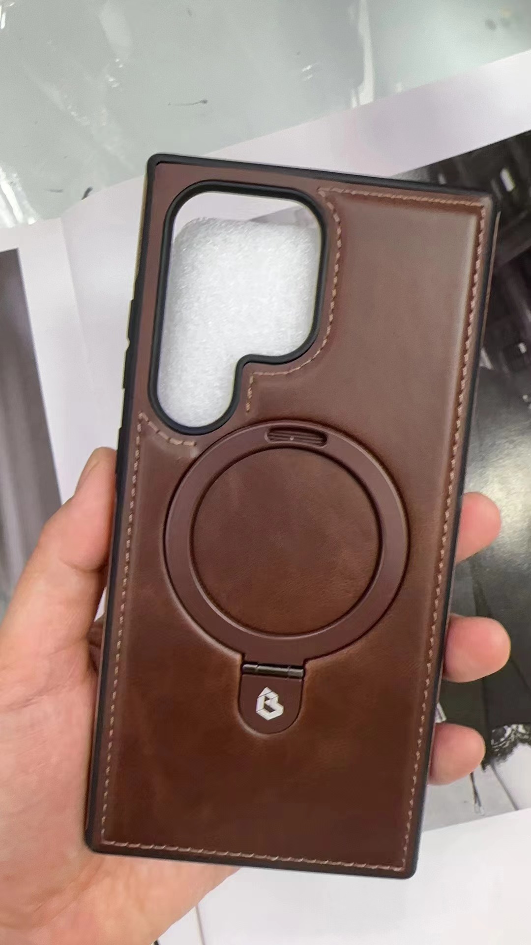 Luksusowe skórzane etui ochronne z magnetycznym uchwytem do Samsung Galaxy