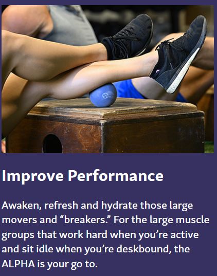 In-use image of the Alpha Ball massage ball placed under the legs during strength training, illustrating improved performance, muscle recovery and mobility benefits