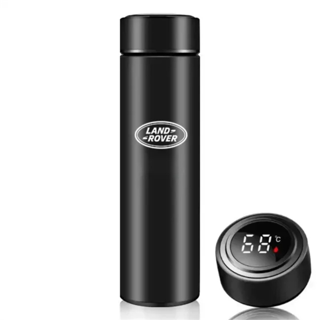 Utrzymuj ciep?o napoj��w dzi?ki naszemu stylowemu termosowi InsuleCar. Posiada wbudowany wy?wietlacz, kt��ry pokazuje temperatur? napoju i utrzymuje j? a? do 8 godzin.