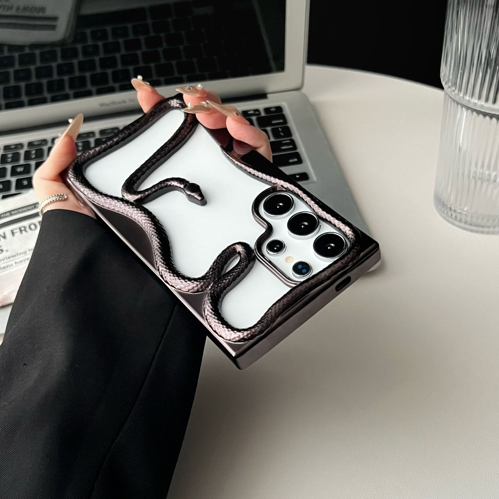 Zupe?nie nowy projekt odpowiedni do Samsung S25/S24/S23/S22Ultra pusty w?? galwanizowany futera? na telefon kom��rkowy Bulgari