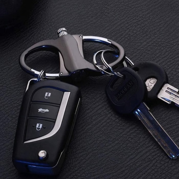 💥OSTATNI DZIEŃ WYPRZEDAŻY – Niezbędne metalowe breloki do użytku na zewnątrz, w samochodzie i w domu