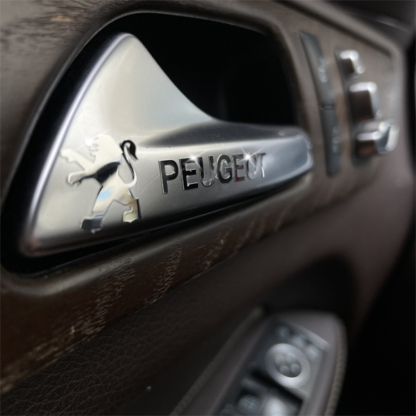 Autó fém 3D autócímke