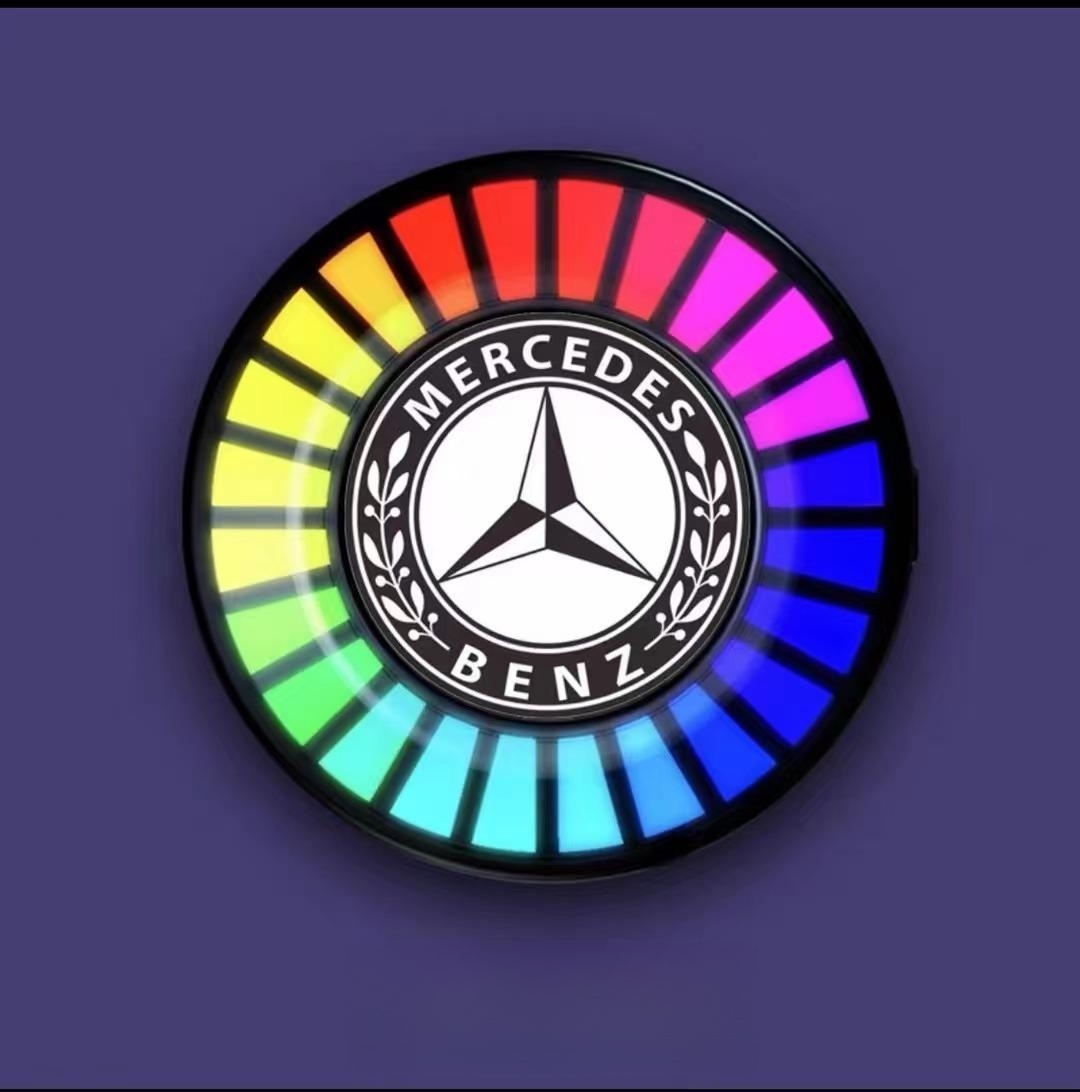 Λάμπα LED για ρυθμό μουσικής στο αυτοκίνητο (με συσκευή αρωματοθεραπείας)