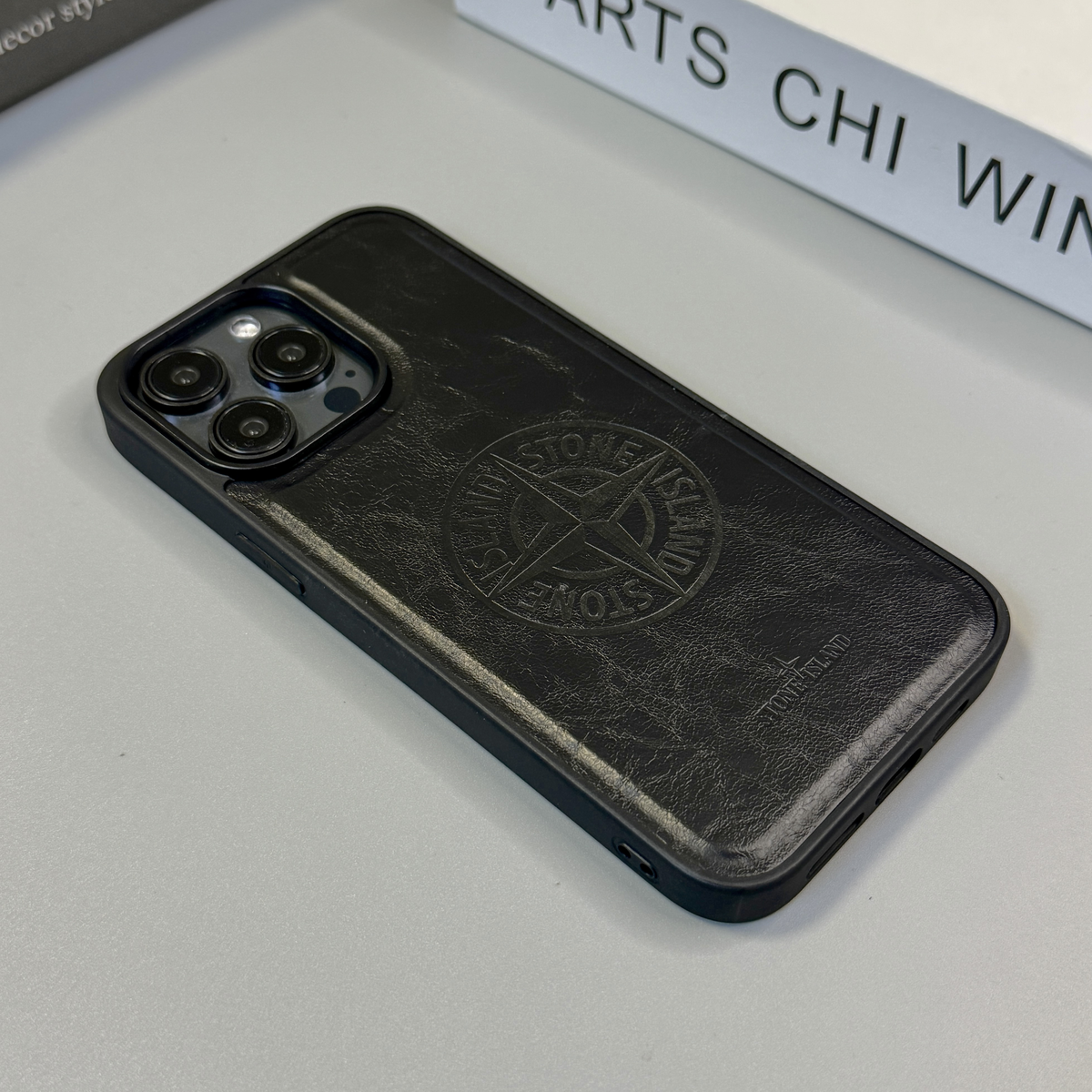 Kožené pouzdro na iPhone