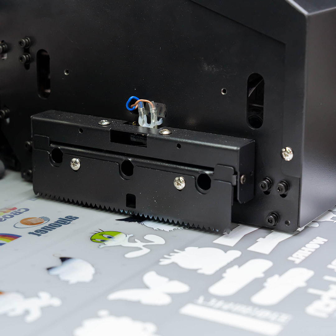 Anti collision of the nozzle of 90cm 9 colors 6 head DTF printer orgb