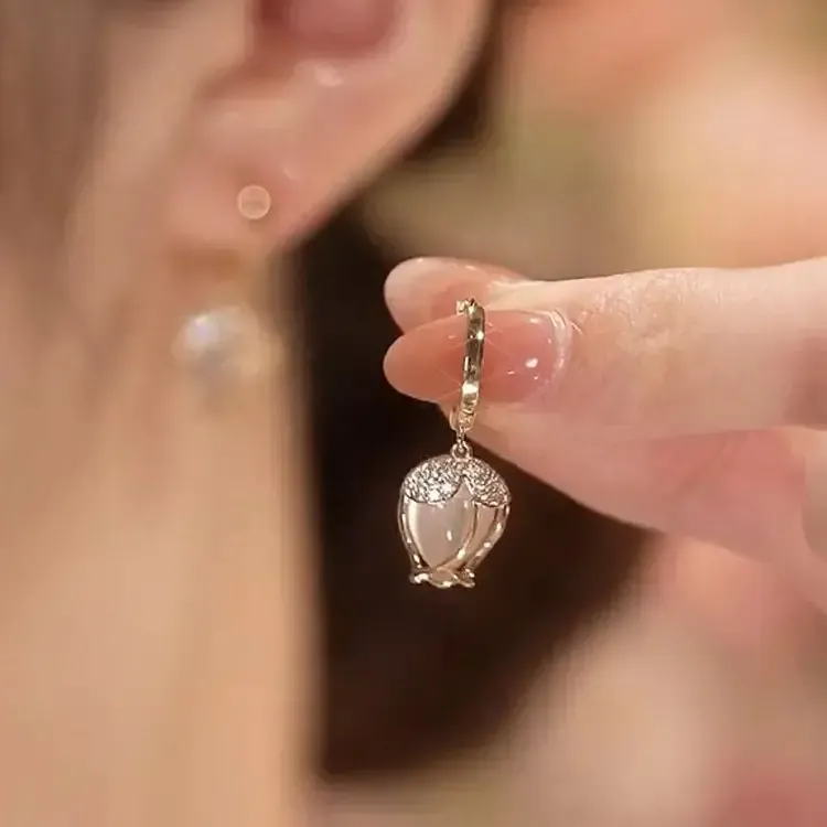 【Kup 1 dostań 1 za darmo】S925 Srebro Tulip Opal Moda Kolczyki luksusowe