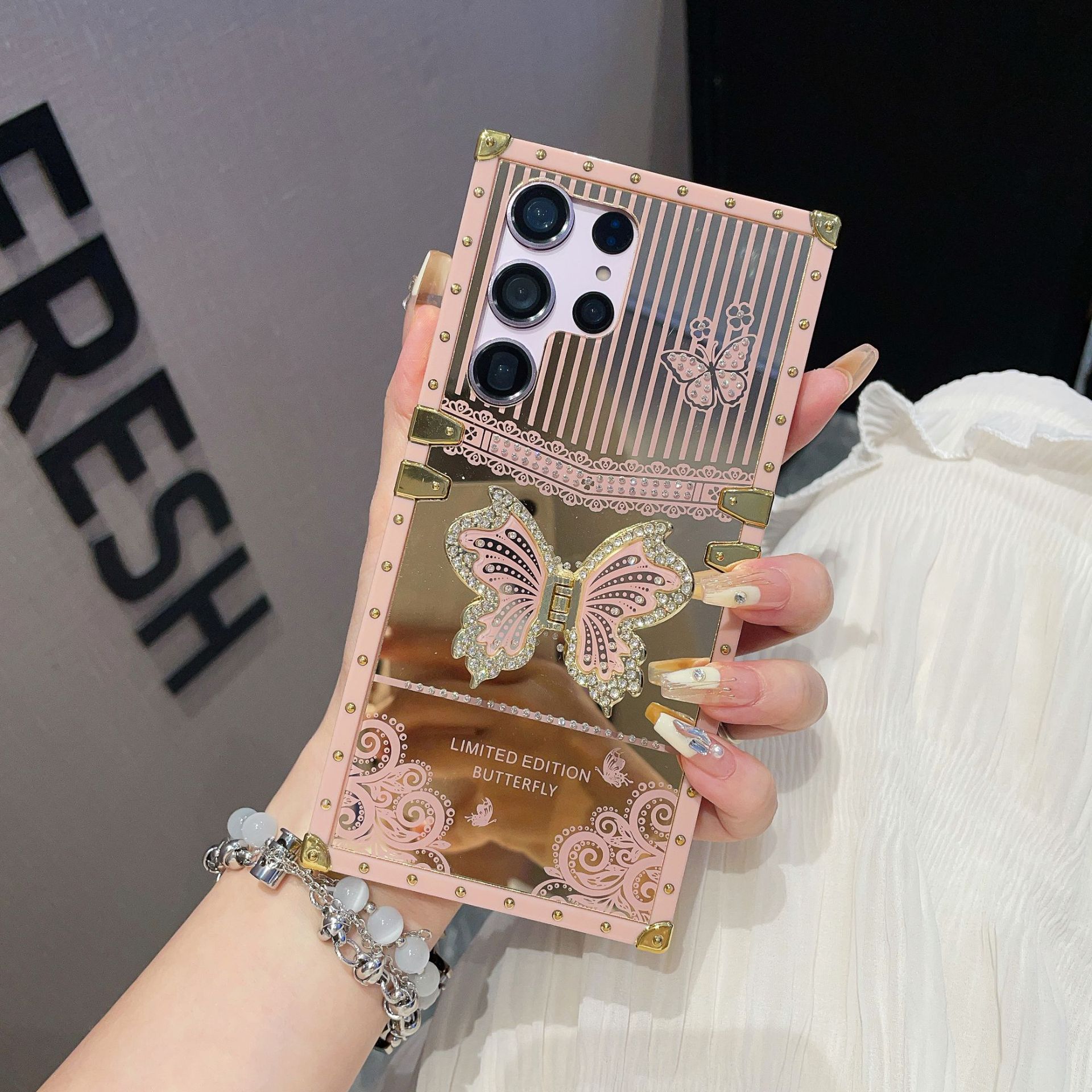 ✨Square Butterfly Diamond Stand Samsung telefontok