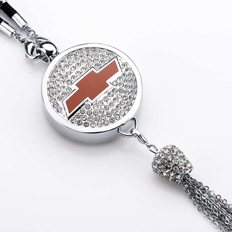 Přívěsek s logem auta s aromaterapií posetý diamanty