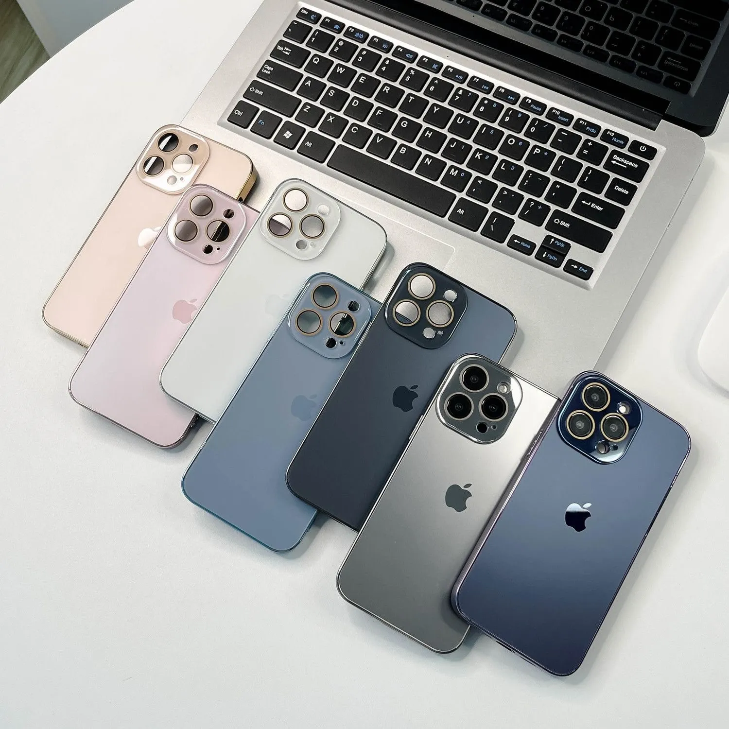 Ochranné pouzdro na iPhone z galvanizovaného matného akrylového skla