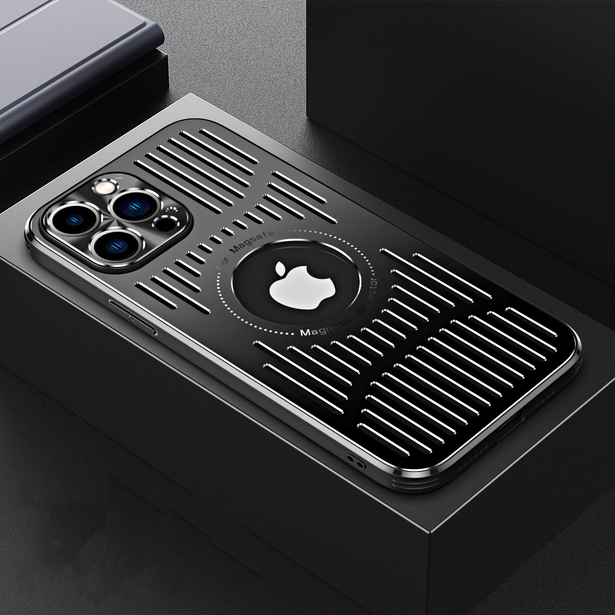 Cooler metalic pentru iPhone și carcasă respirabilă
