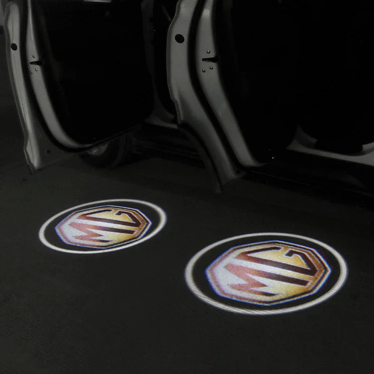 Нова подобрена въртяща се светлина за добре дошли в автомобила 2025