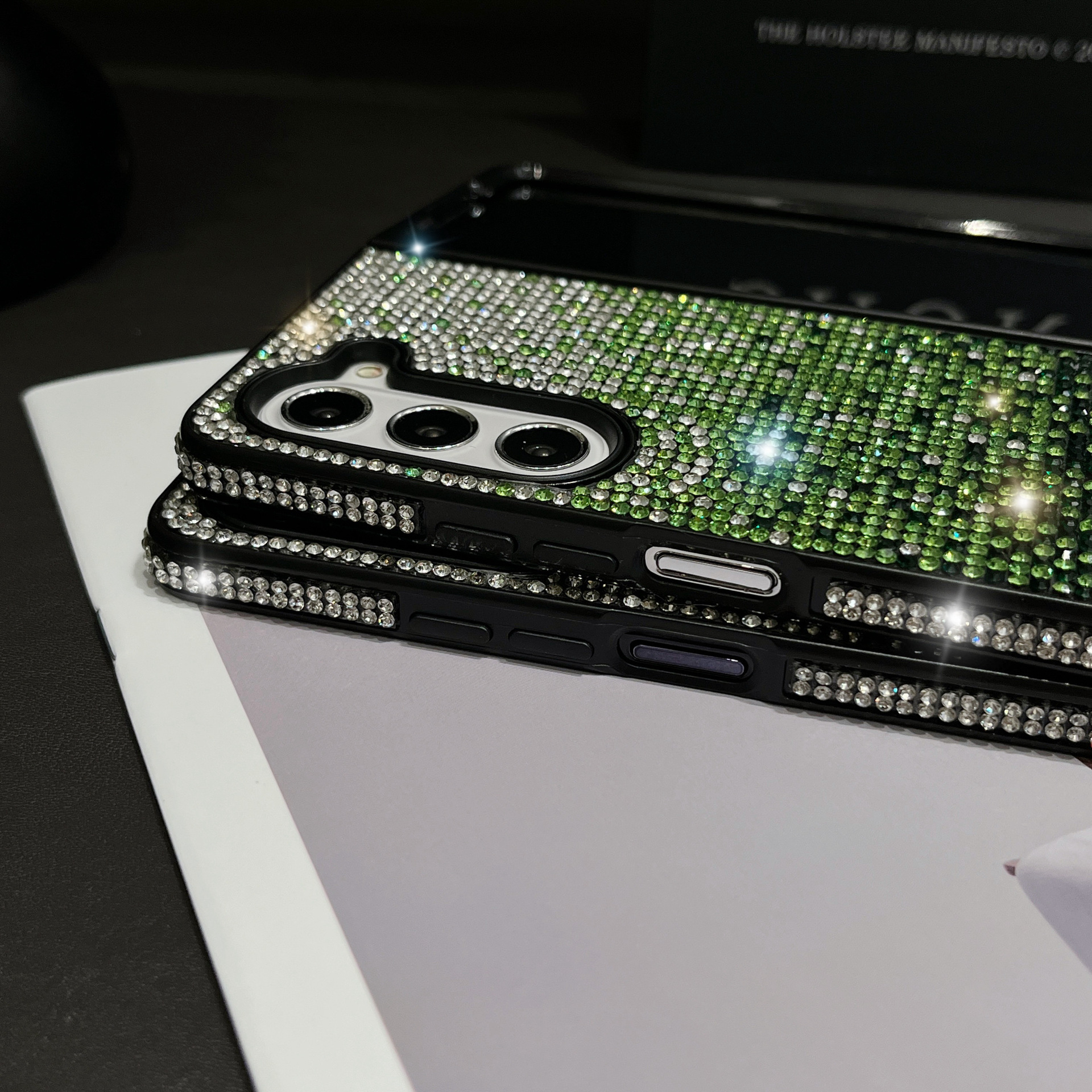 Луксозен диамантен калъф за Samsung Galaxy Z Flip Series