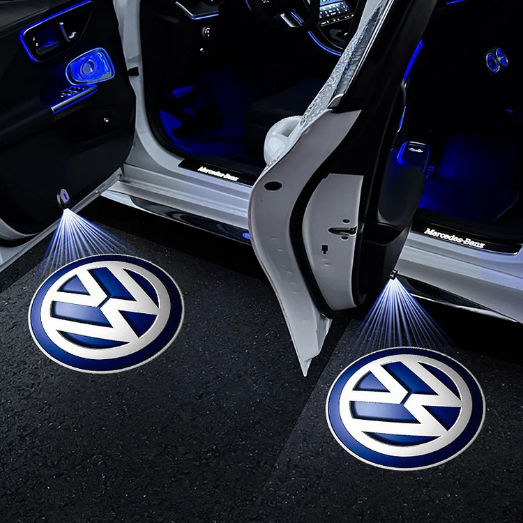 Нова подобрена въртяща се светлина за добре дошли в автомобила 2025