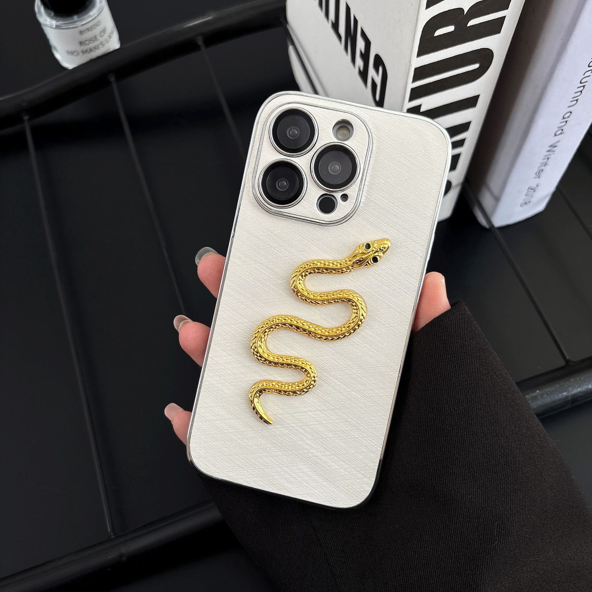 Επιχρυσωμένη θήκη κινητού φίδι από επιχρυσωμένη κατάλληλη για Apple 16promax