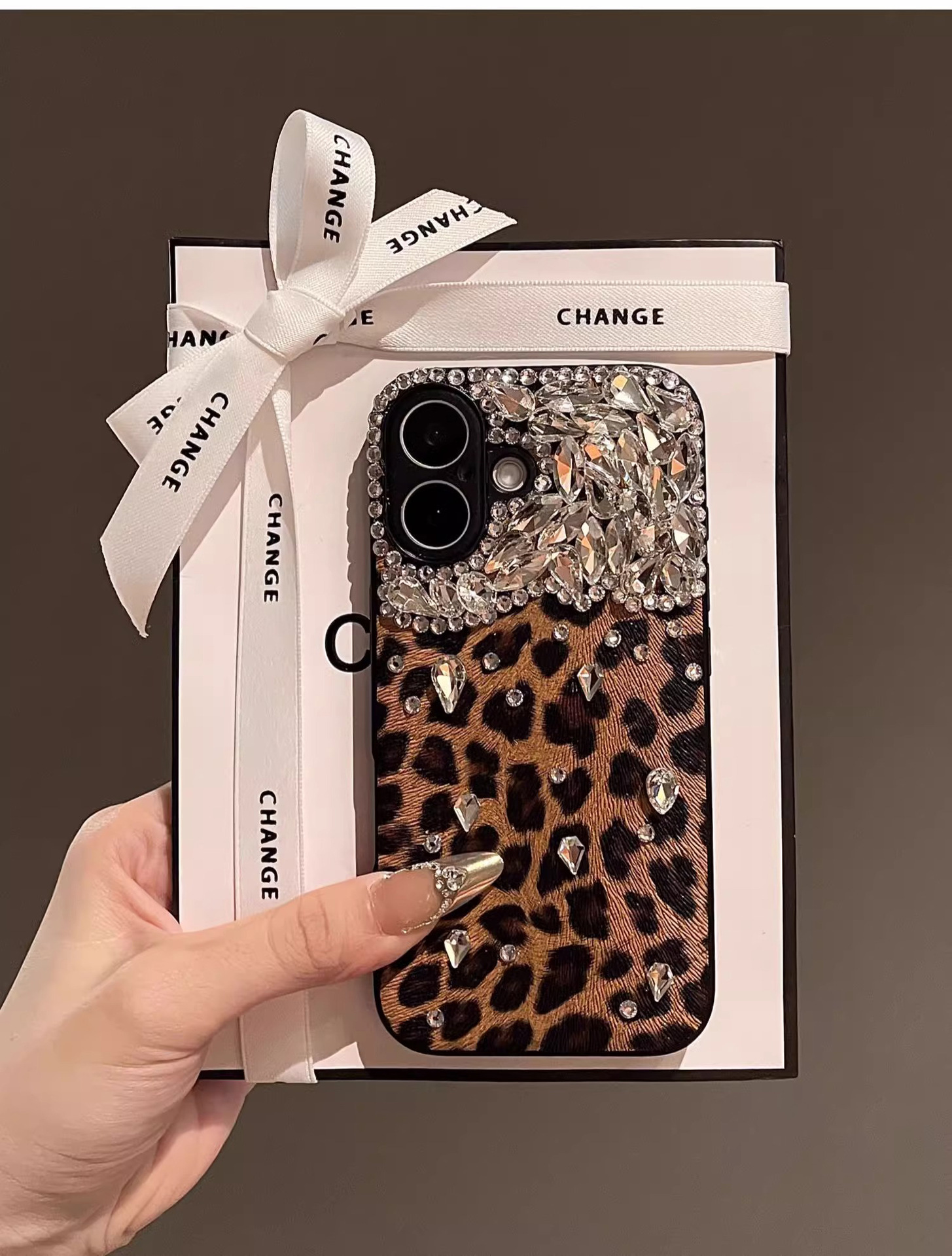 Ενημερώστε το παιχνίδι iPhone σας! 📱✨ Δωρεάν αποστολή σήμερα στην απόλυτη αθλητική βαλίτσα. Πάρε το δικό σου τώρα!
