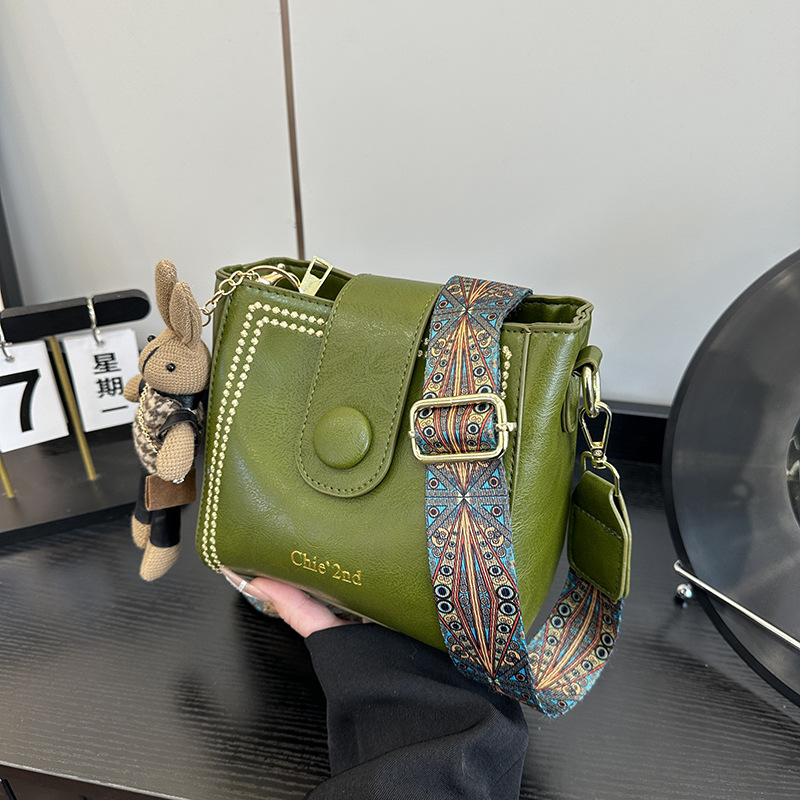 👜Μοδάτη τσάντα vintage με ρυθμιζόμενο φαρδύ λουρί ώμου