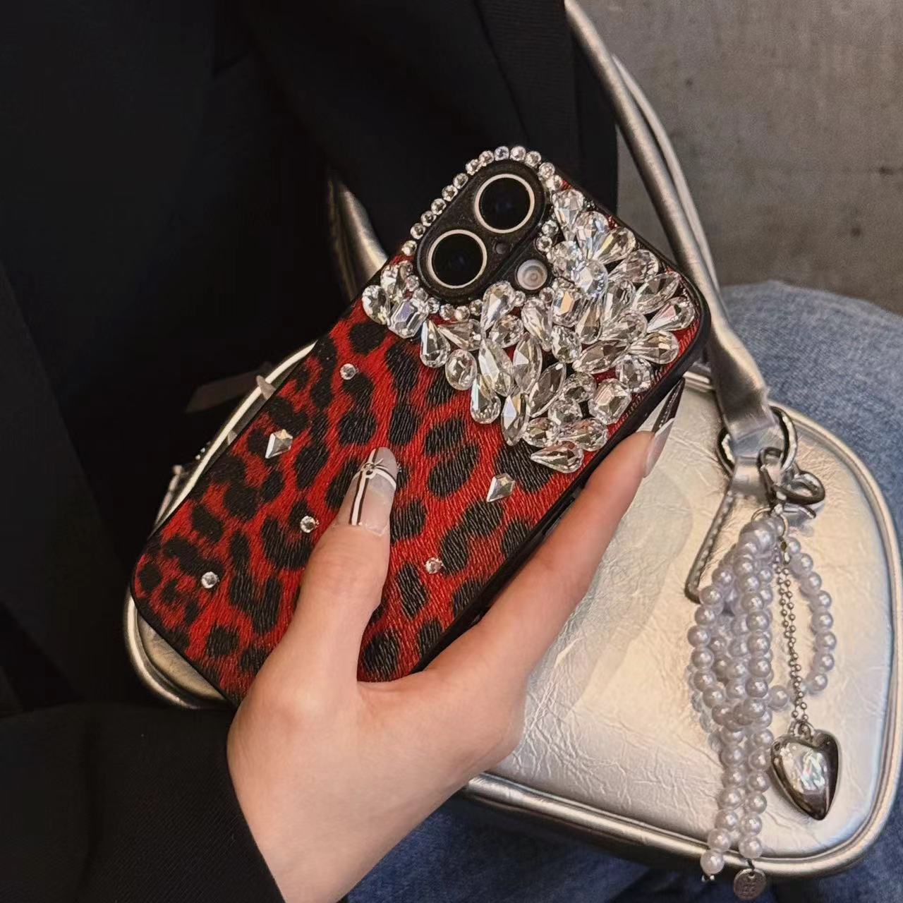Ενημερώστε το παιχνίδι iPhone σας! 📱✨ Δωρεάν αποστολή σήμερα στην απόλυτη αθλητική βαλίτσα. Πάρε το δικό σου τώρα!