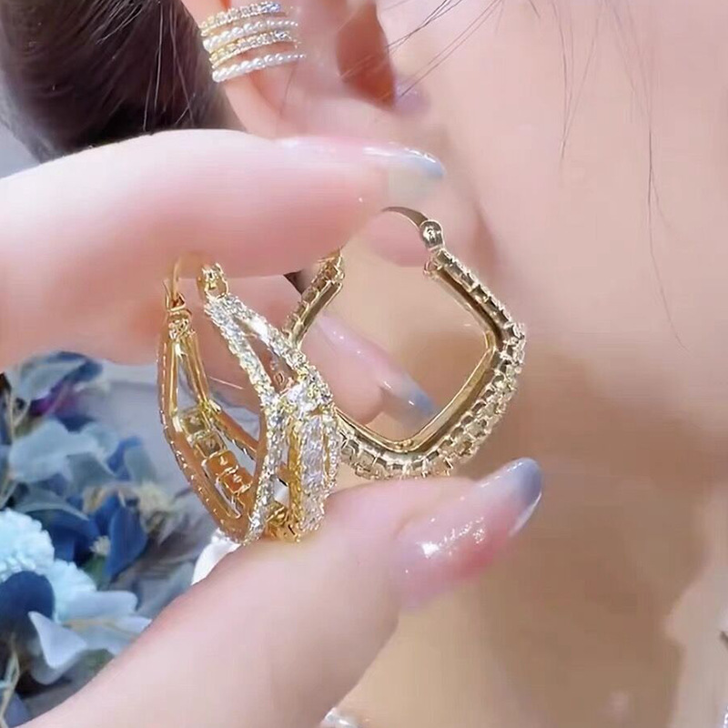 🌟Πέτρινα Σκουλαρίκια Φούντα🌟Προσφορά περιορισμένου χρόνου