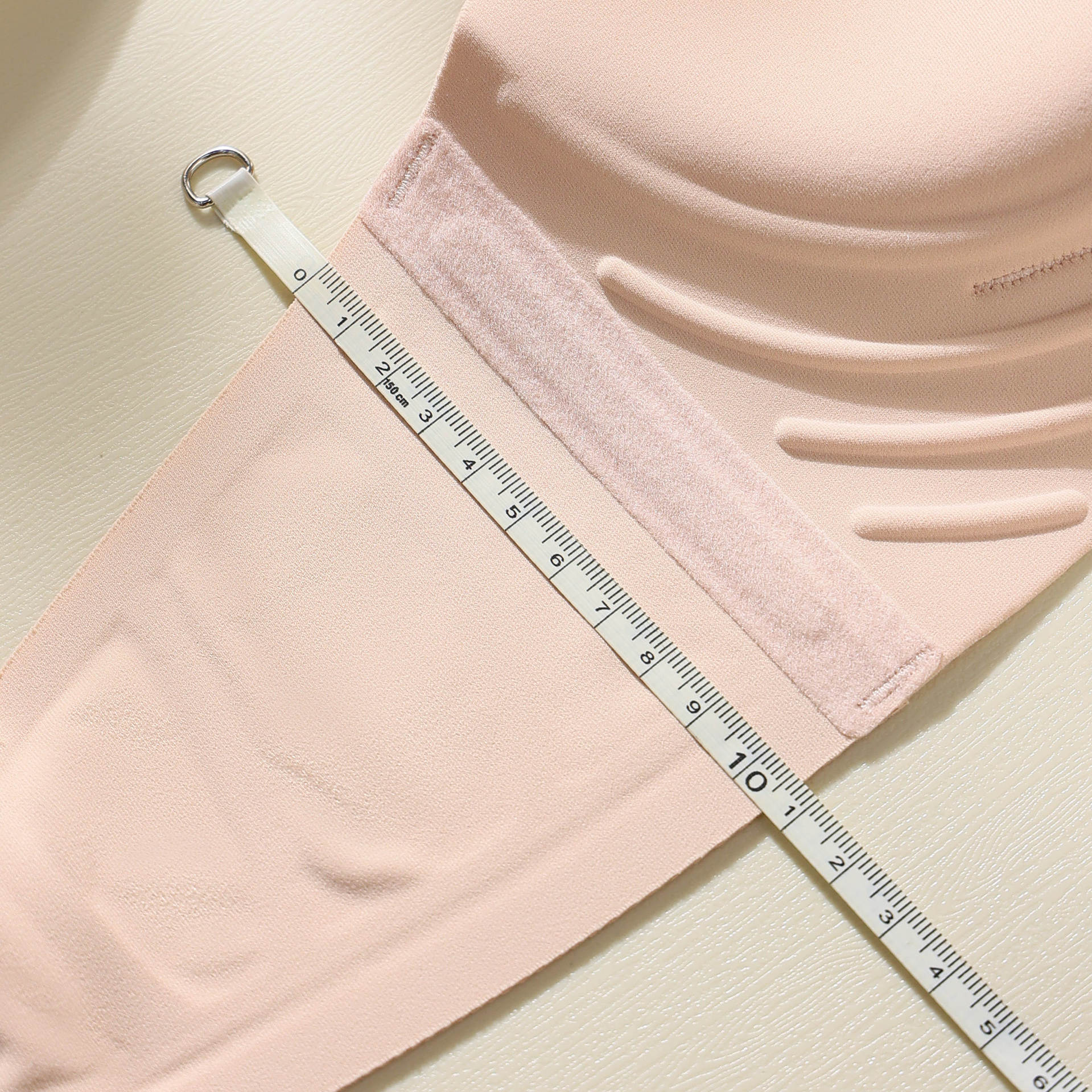 ✨ Triumph® – ένα σουτιέν push-up χωρίς πλαίσιο που αποτρέπει τη χαλάρωση.