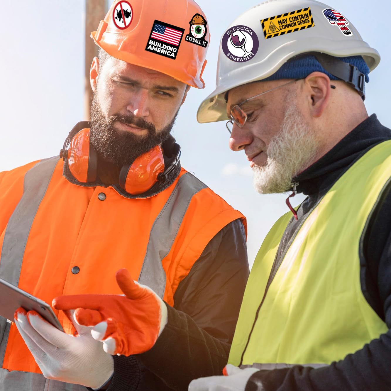 Συσκευασία με 150 αυτοκόλλητα σκληρού καπέλου (βρώμικα) - ιδανικά για κράνη, εργαλειοθήκες.