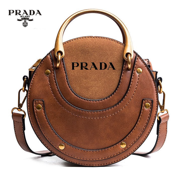 Μοντέρνα τσάντα χιαστί PRADA 2025