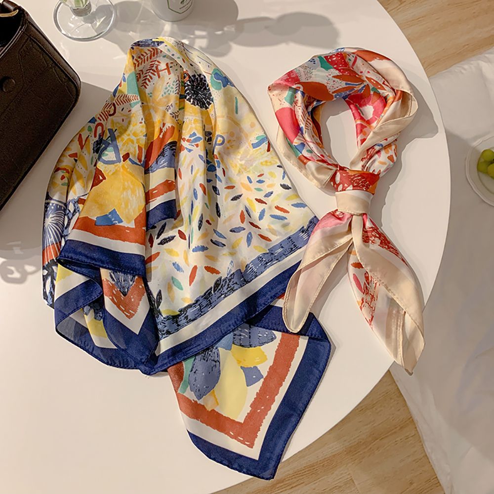 Retro Head Neck Silk Scarf Women Luxury Print Small Scarves Female Flower Stripe Wave Point Headscarf Beach Sunscreen Scarf