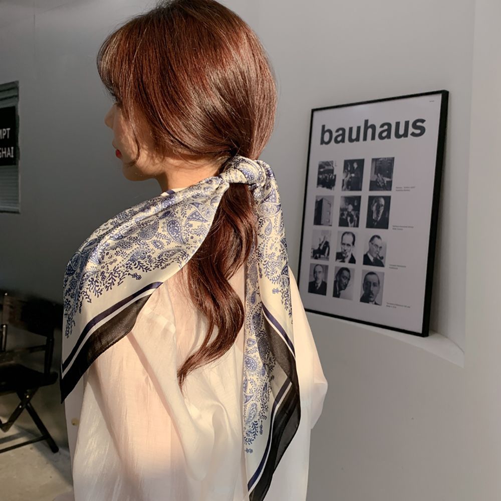 Retro Head Neck Silk Scarf Women Luxury Print Small Scarves Female Flower Stripe Wave Point Headscarf Beach Sunscreen Scarf