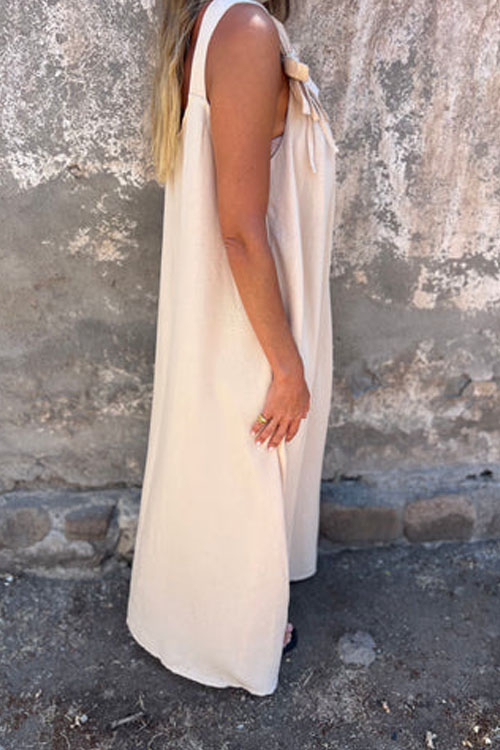 Nonnadress Loose Cubic Flower U Neck Dress