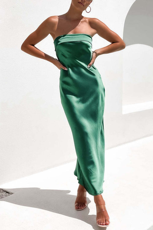 Nonnadress Strapless Smocked Satin Dress