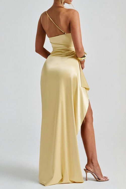 Nonnadress Slit collar evening dress