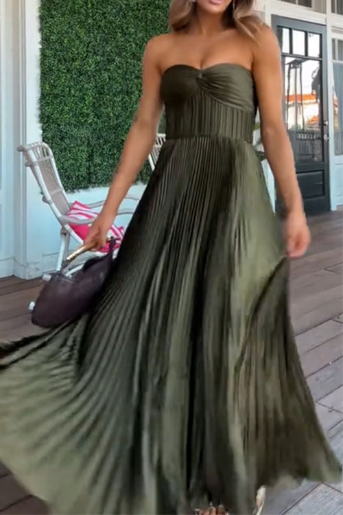 Nonnadress  Pleated Satin Dress