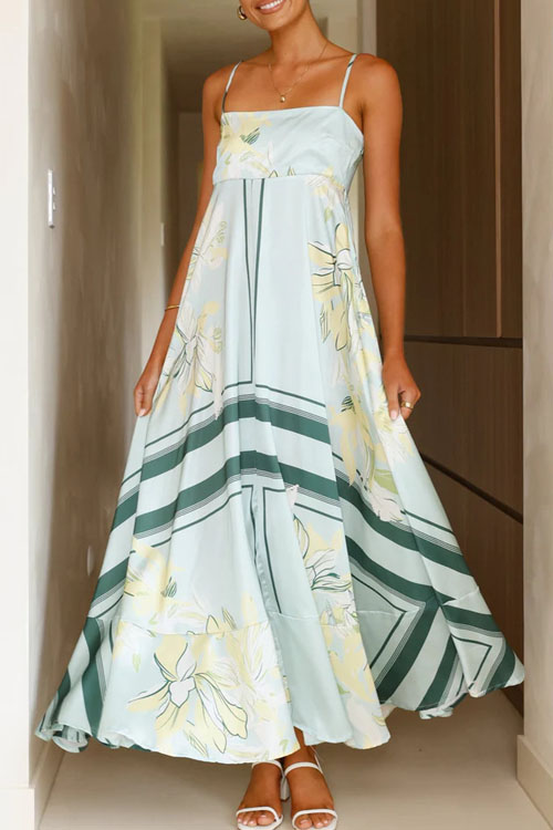 Nonnadress Fashionable street-ready suspender dress