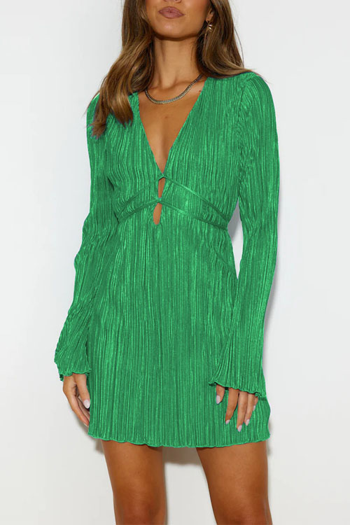 Nonnadress Shiny fitted tie-waist Bell sleeve dress