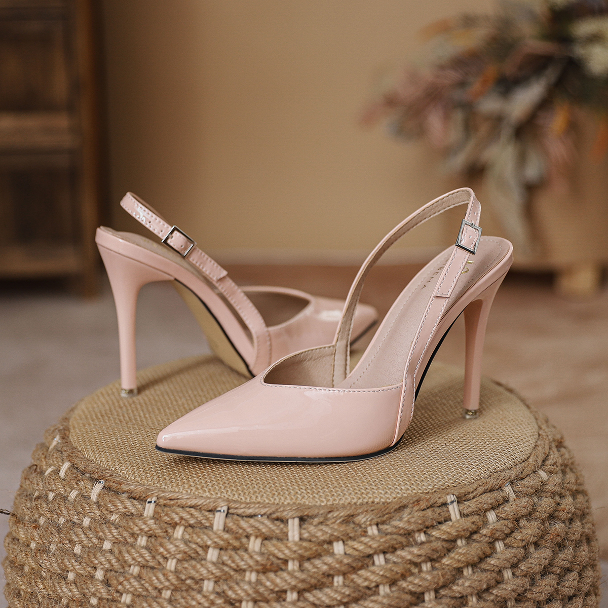 WEIBENA Women's back strap slim high heels elegant and sexy pointed suspender high heels sandals suitable for daily use