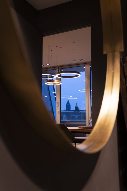 Great Room 7 Rings Chandelier 