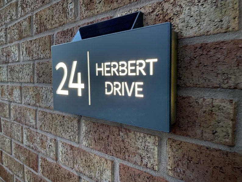 现代房屋标牌,太阳能房屋标牌