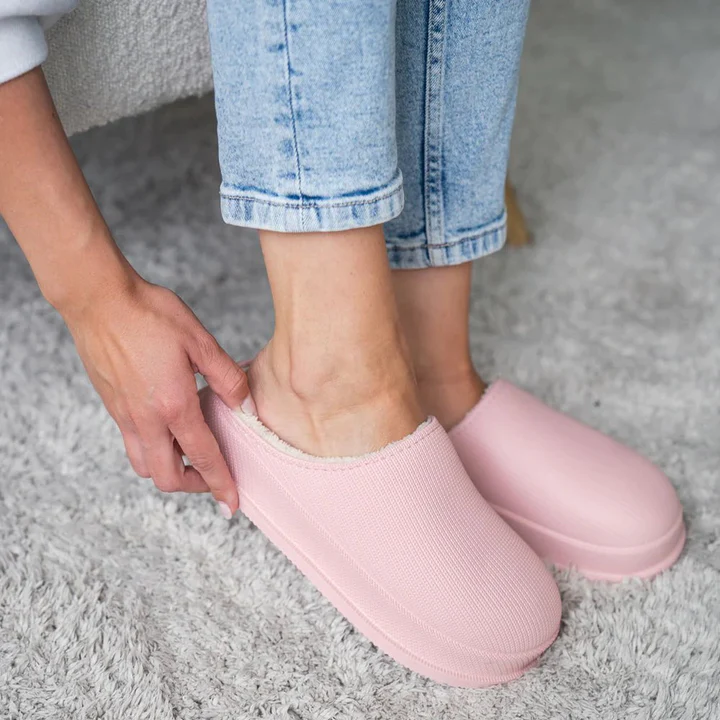 WATERPROOF NON-SLIP WINTER SLIPPERS