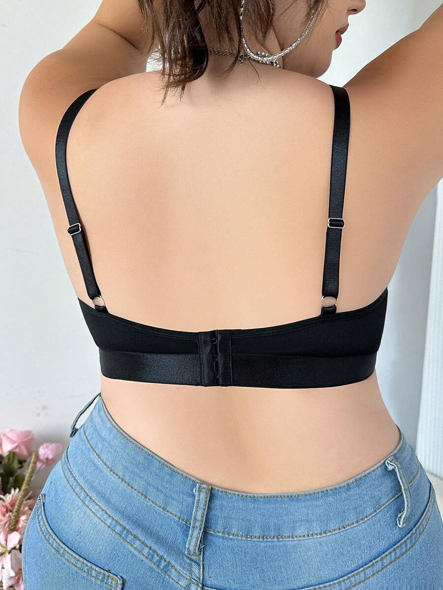 Triumph – (pakiranje od 3 komada) Bešavni grudnjak s cirkonima. 70% popusta