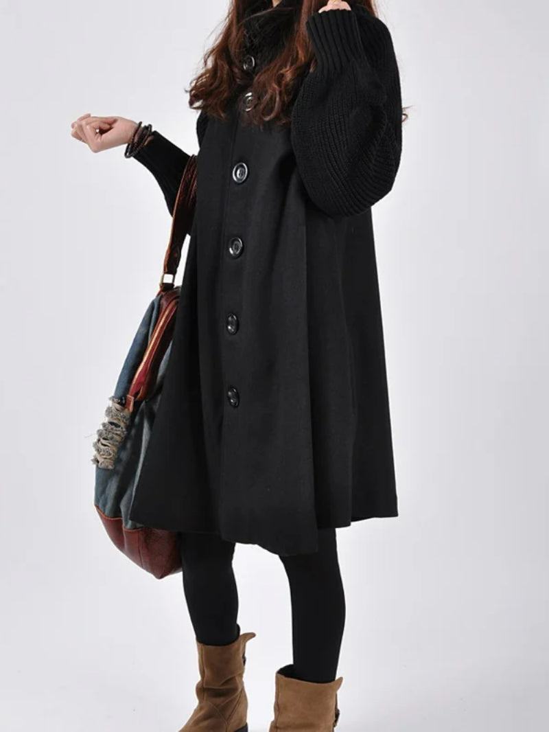 Oversized kaput s dugim rukavima i visokim dekolteom