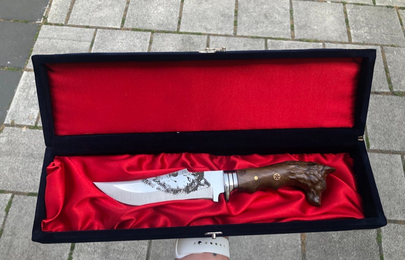 Wolf Head Camping Knife Custom Handmade Handcrafted Hunting Knife,Anniversary & Birthday Gift for Him, Unique Custom Blade,Customized Knife