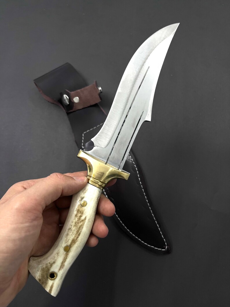 Agancs Bowie vadászkés