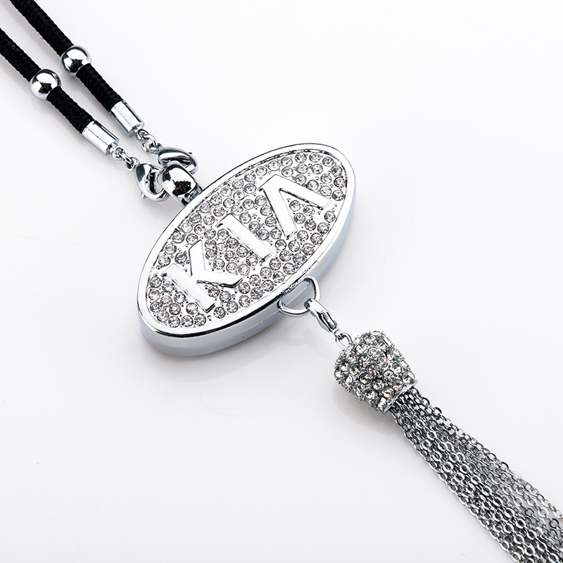 Gyémánttal kirakott autós aromaterápiás autó logós medál