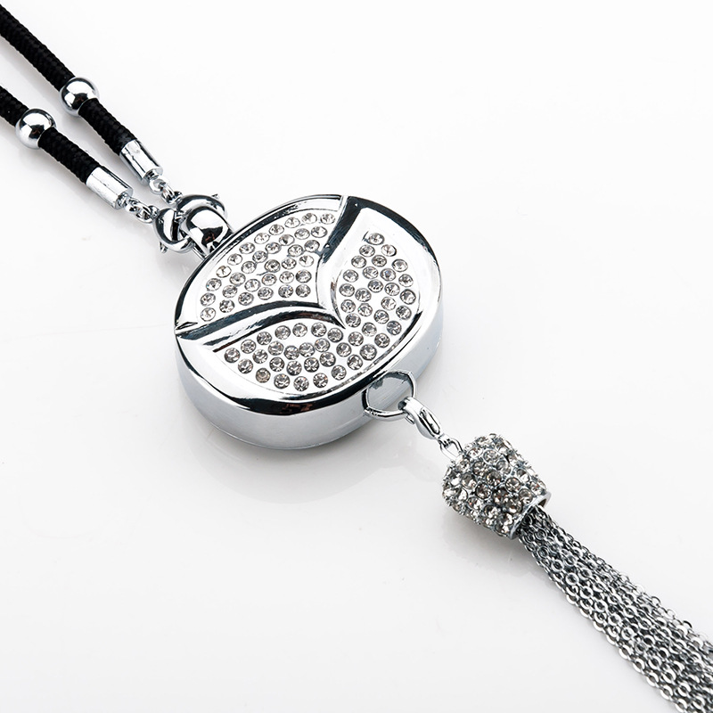 Gy��m��nttal kirakott aut��s aromater��pi��s aut�� log��s med��l